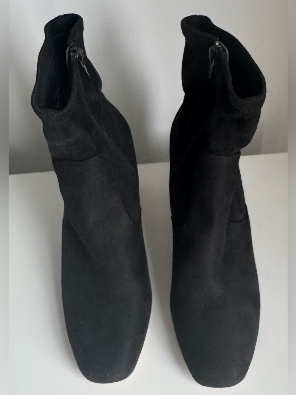 Steve Madden Evana Size 9M Black Sock Ankle Boots NWOT Block Heel Side Zip